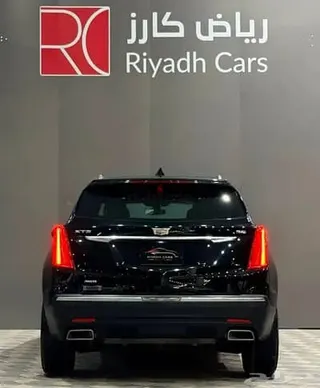 كاديلاك XT5 2017