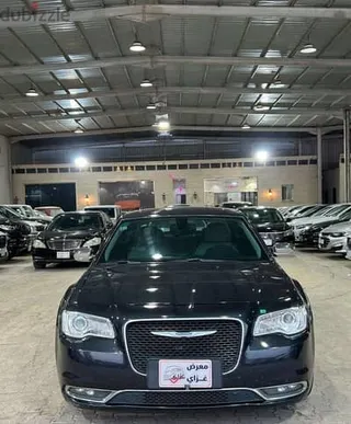 كرايسلر 300 2018