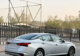 Nissan Altima 2022