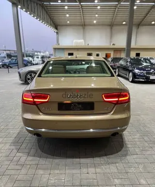 أودي A8 2012