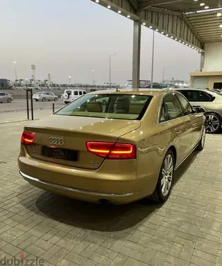 أودي A8 2012