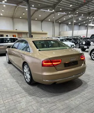 أودي A8 2012