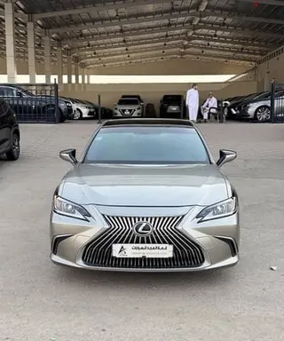 لكزس ES 350 2021