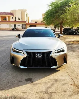 لكزس IS 350 2024