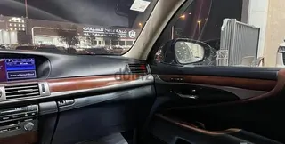لكزس LS 460 2013