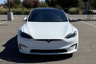 Tesla Model S 2022