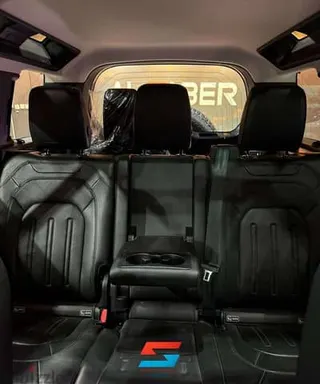 Land Rover Defender 2020
