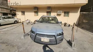Mitsubishi Outlander 2011