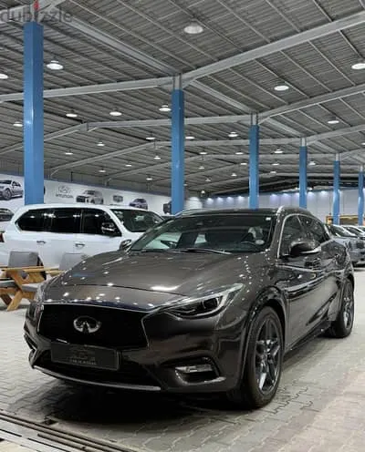 Infiniti Q30 2017