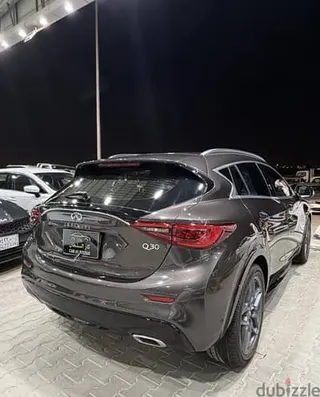 Infiniti Q30 2017
