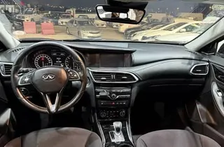 Infiniti Q30 2017