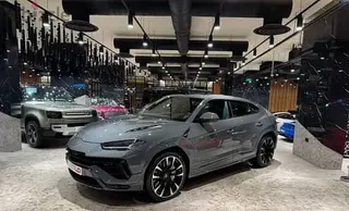 لامبورغيني Urus 2023
