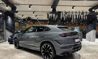 لامبورغيني Urus 2023