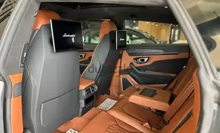 لامبورغيني Urus 2023