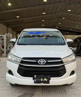 تويوتا Innova 2020