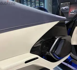 Ferrari 12 Cilindr 2025