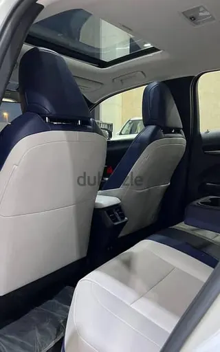 لكزس UX 200 2019