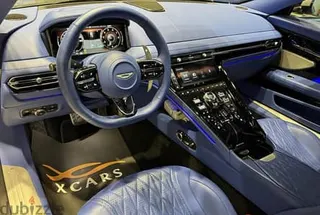 Aston Martin DB12 2025