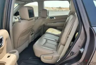 نيسان باثفايندر 2016