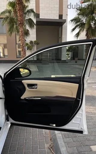 Toyota Avalon 2013