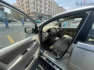 تويوتا Innova 2006