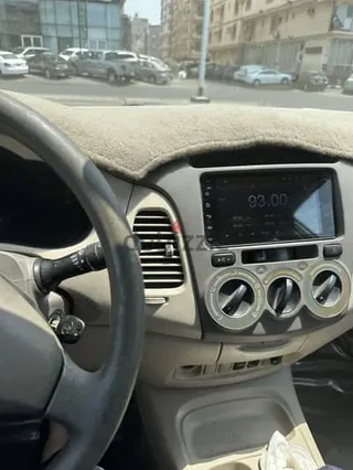 تويوتا Innova 2006