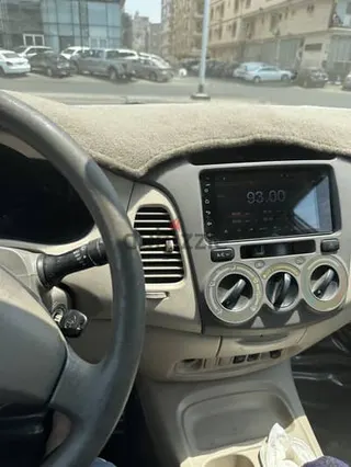 تويوتا Innova 2006