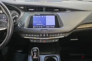 كاديلاك XT4 2021