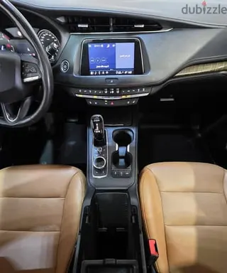 كاديلاك XT4 2021