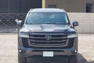 تويوتا لاند كروزر GXR 2023