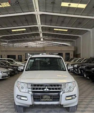 Mitsubishi Pajero 2020