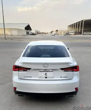 لكزس IS 350 2020