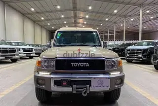 تويوتا Land Cruiser Pickup 2013