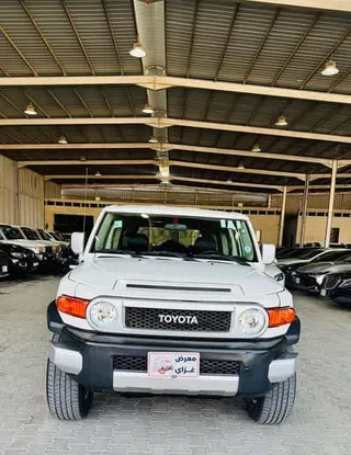 تويوتا FJ Cruiser 2014 — Dubizzle Saudi