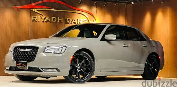 Chrysler 300 2019