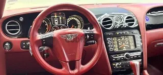 بنتلي Flying Spur 2011