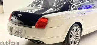 بنتلي Flying Spur 2011