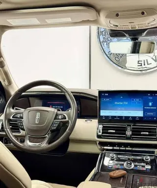 لينكون Navigator 2022