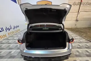 لكزس IS 350 2021