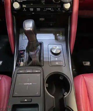 لكزس IS 350 2021