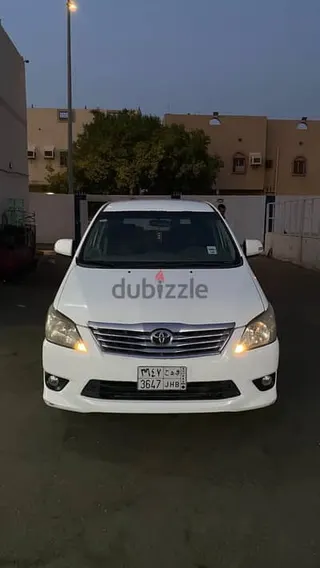 Toyota Innova 2012