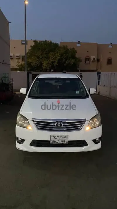 Toyota Innova 2012
