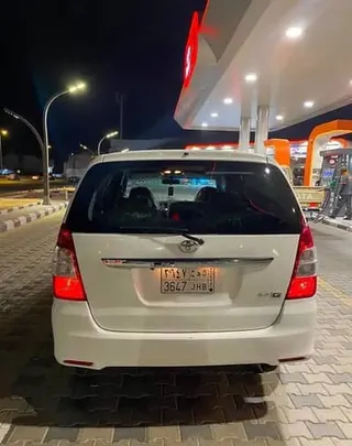 Toyota Innova 2012