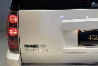 GMC Yukon Denali 2013