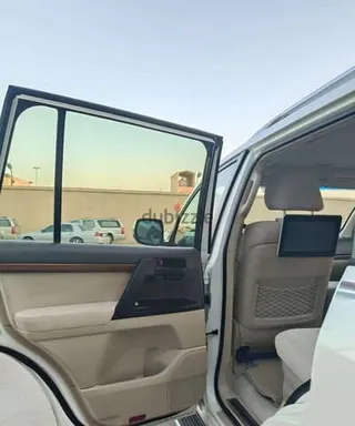 Toyota Land Cruiser GXR 2018