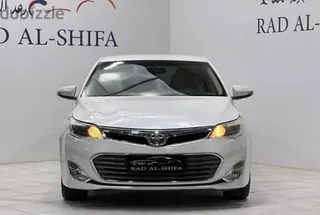 تويوتا افالون 2015