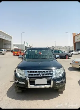 ميتسوبيشي باجيرو 2015