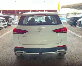 إم جي HS 2025