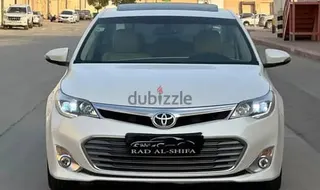 تويوتا افالون 2015