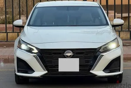 Nissan Altima 2023